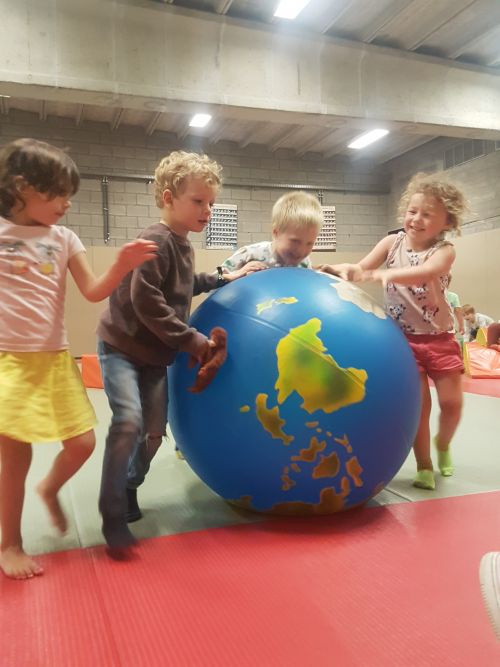 Oost West, op kamp best!